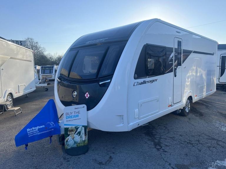 Swift Challenger 580 GRP panelling / Solar Panel / E and P Self Levelling