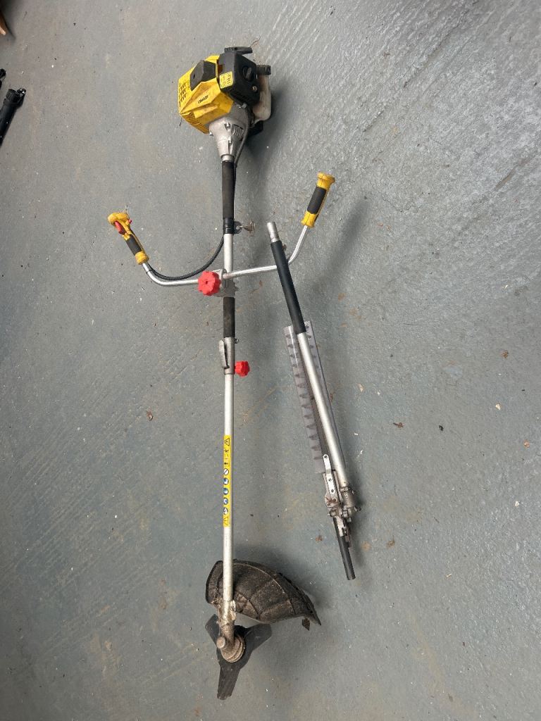 Petrol Multi-Tool Strimmer and Hedge Trimmer Attachment