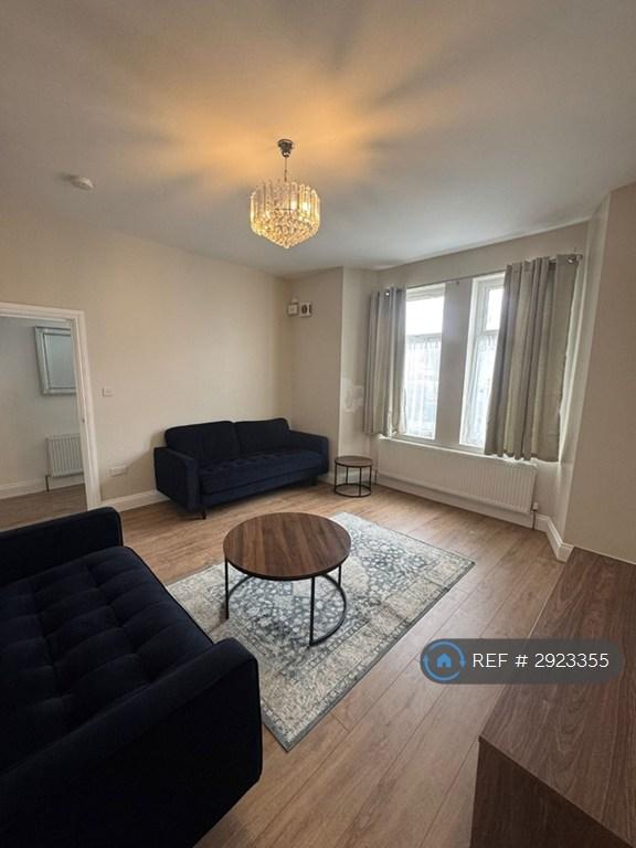 4 bedroom house in Disraeli Road, London, E7 (4 bed) (#2923355)