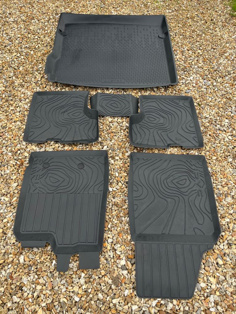 Genuine Dacia Duster 2018-On Rubber Car Floor Mats And Boot Storage Luggage Mat