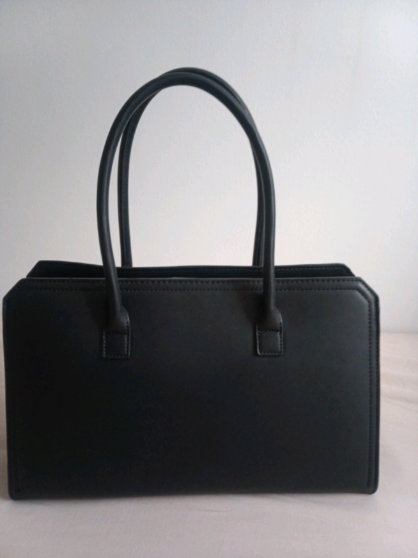 Hand bag 