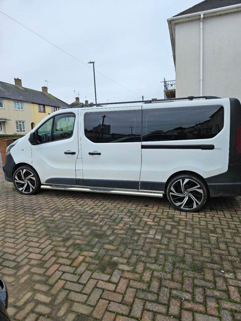 Vauxhall, VIVARO, MPV, 2015, Manual, 1598 (cc), 5 doors