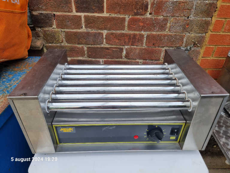 Catering RollerGrill RG70 Hot Dog Roller 7 Roller 