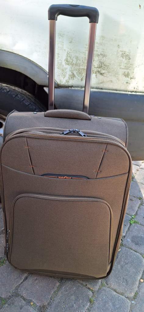 Mas Man Large Green Suitcase