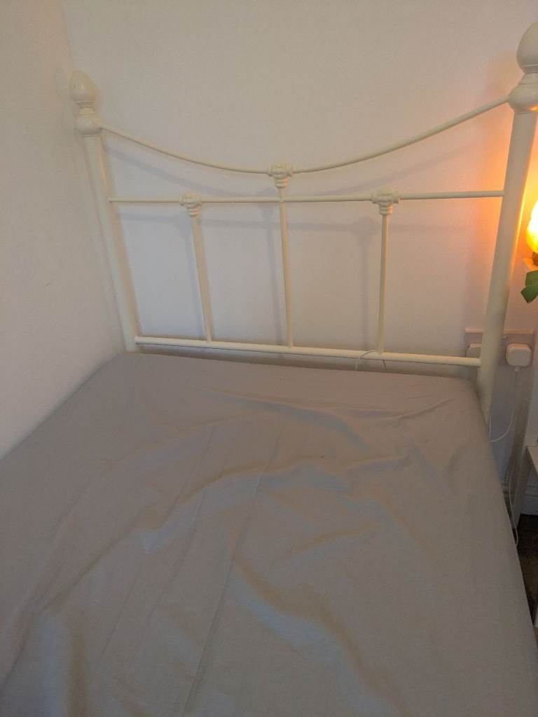 Single bed frame 