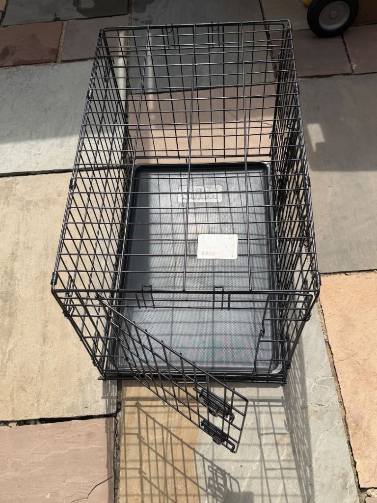Dog cage 