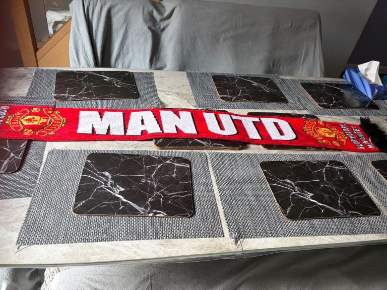 Manchester United Scarf – 'Glory Glory Man United'