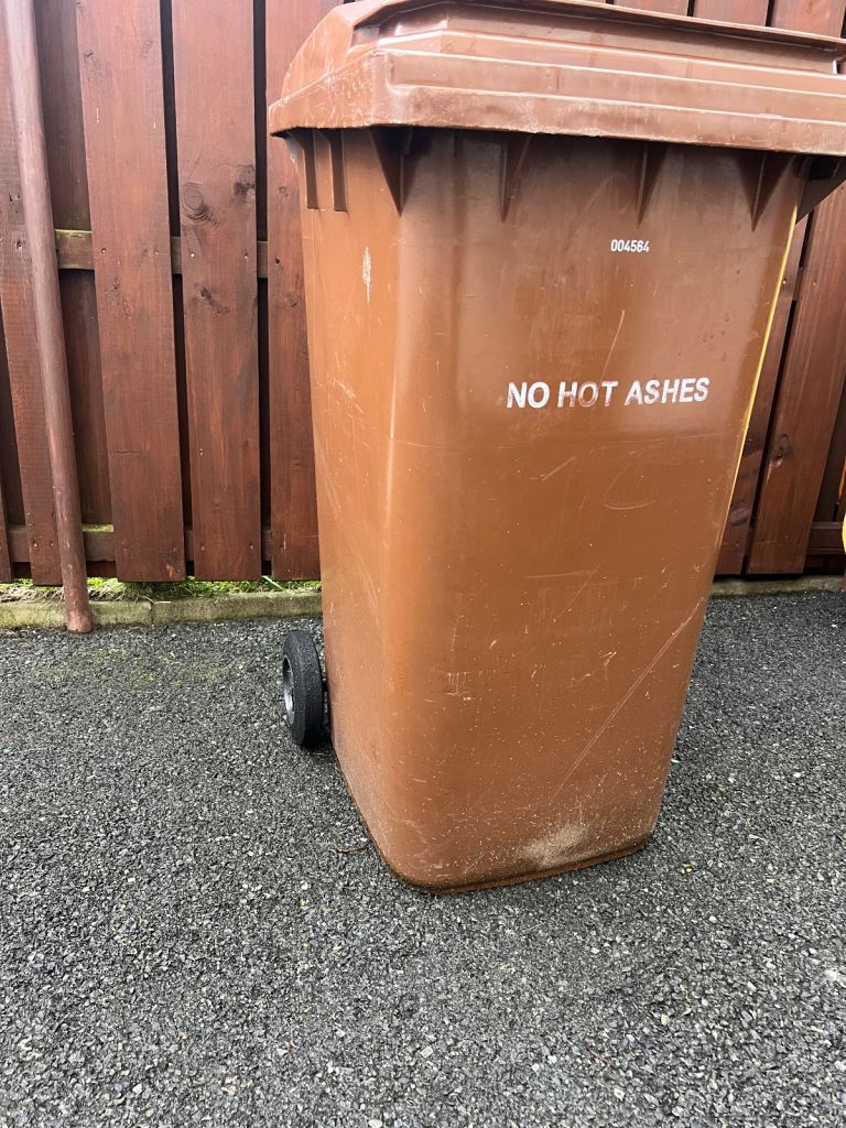 image for Brown Wheelie Bin