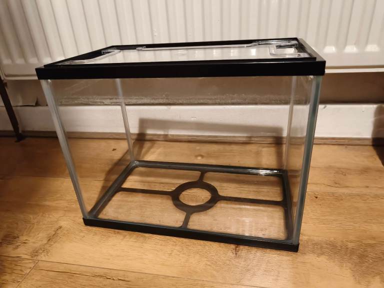 Two fishtanks £20