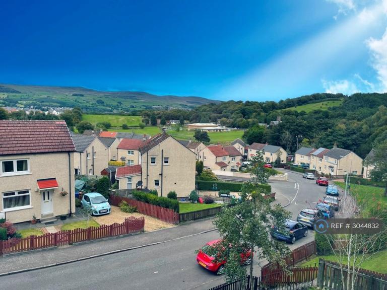 2 bedroom house in Gartshore Crescent, Twechar, G65 (2 bed) (#3044832)