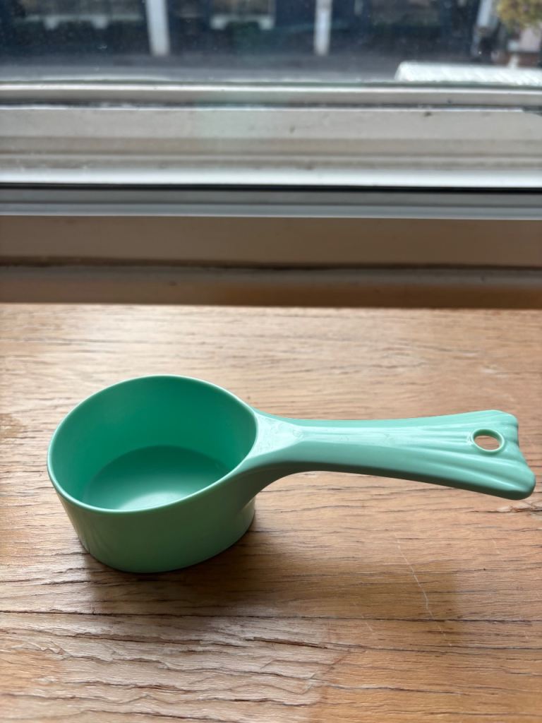 Green Pet Food Scoop 