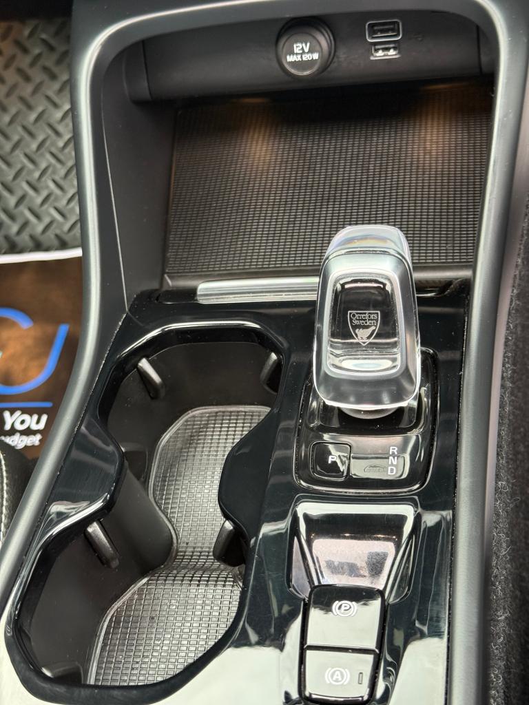 2019 Volvo XC40 1.5 T3 INSCRIPTION AUTO, 21000 MILES, VOLVO S HISTORY. ESTATE Petrol Automatic