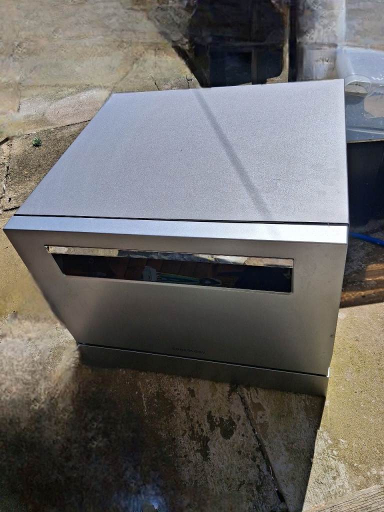 Counter top dishwasher 