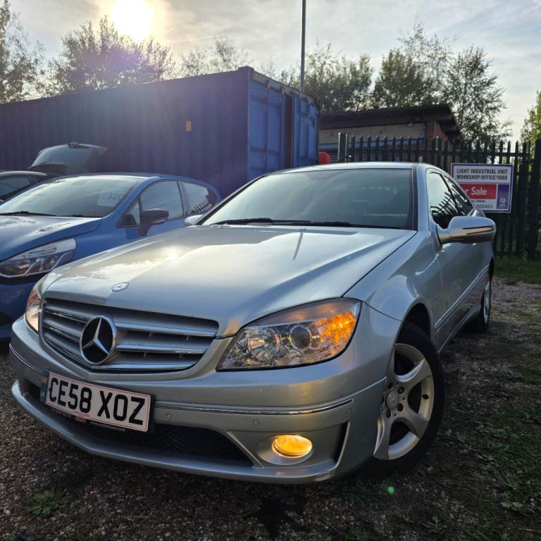MERCEDES-BENZ CLC220 2.1 DIESEL 150 BHP AUTOMATIC GEARBOX YEAR 2008 12 MONTHS MOT GREAT CONDITION!