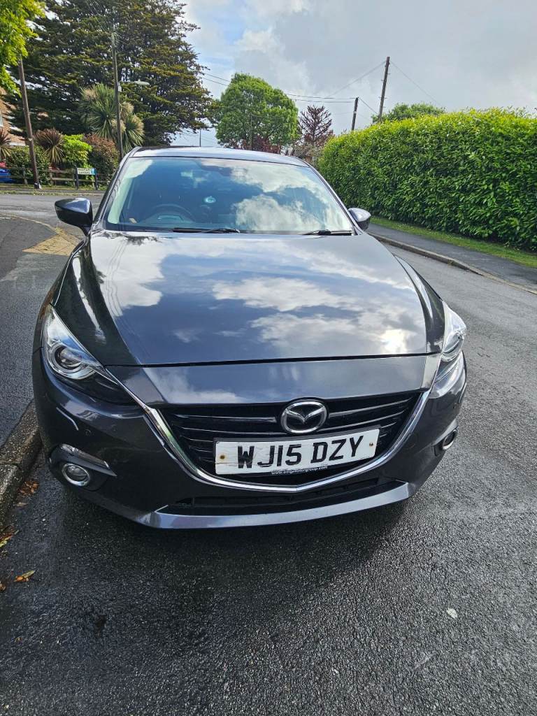 2015 Mazda 3 Sport Nav 2.2 Skyactiv D. Full leather and 