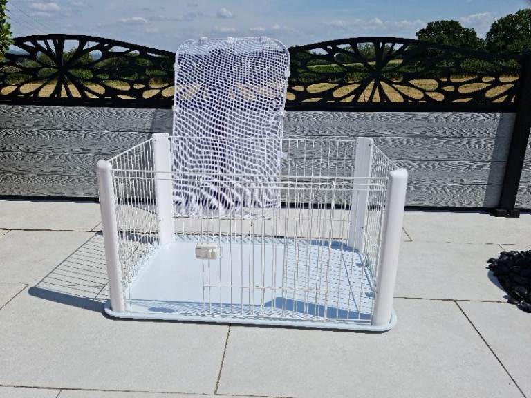 PUPPY / DOG CRATE