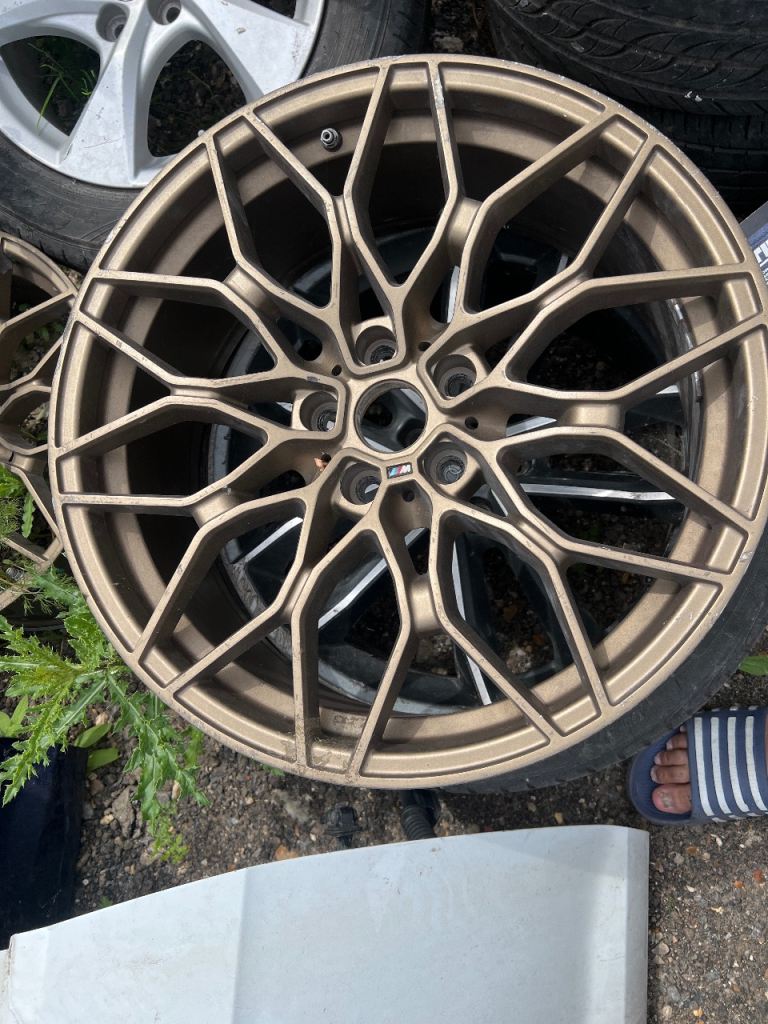 BMW M Performance