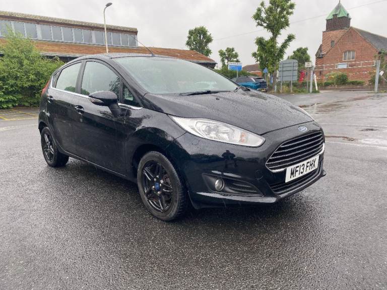 FORD  FIESTA  1.0t  ZETEC ECOBOOST  IN  VGC  NEW BELTS NEW SERVICE NEW MOT  WARRANTY GIVEN