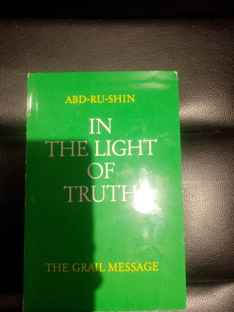 Spiritual book at very high level. Volume 3 of the trilogy In Light of Truth.  VGC.