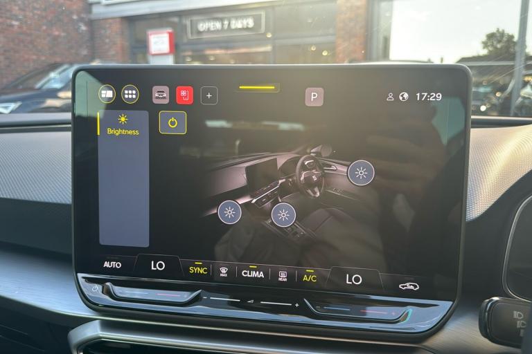  SEAT Leon 1.5 Tsi Fr Hatchback 5dr Petrol Manual Euro 6 s/s 115 Ps Petrol