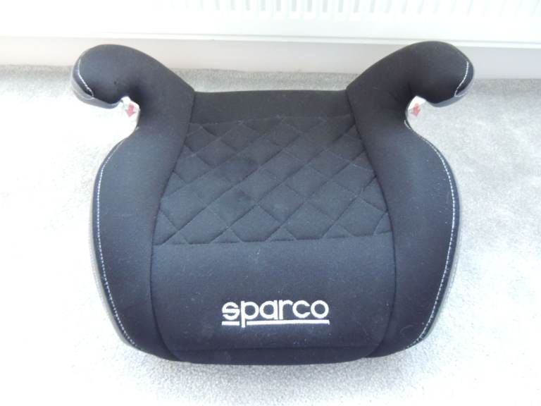 Sparco Child Booster Seat 4-12 Years 15-36 Kg Black Quilted F100K ECE R44/04 designed 4 sport seats