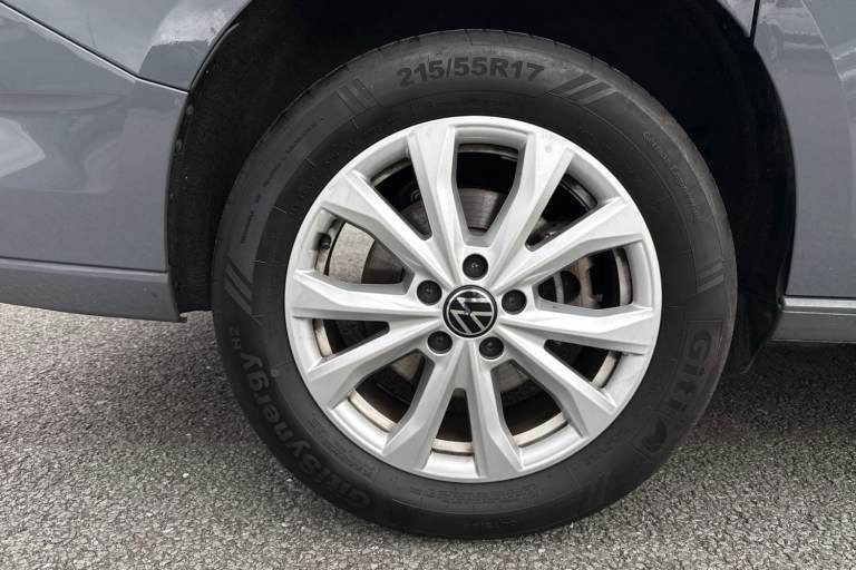 2024 Volkswagen Caddy Maxi 2.0 TDI 122 Life 5dr DSG Van DIESEL Automatic