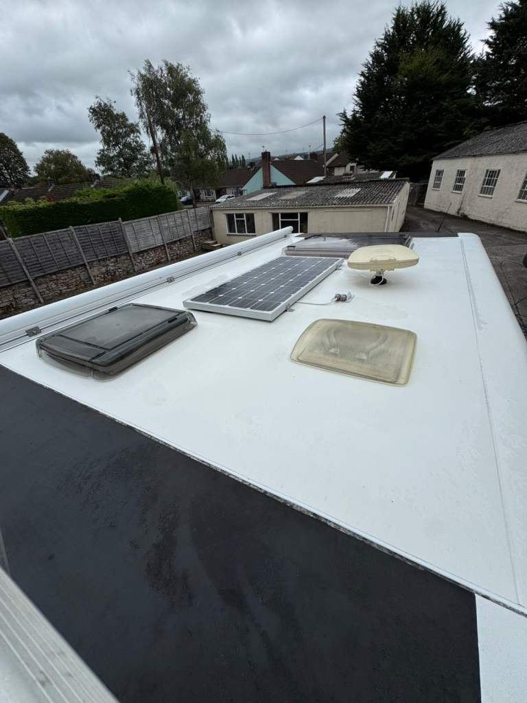 Mercedes-Benz Autosleeper Bourton 2.1 Motorhome- like new condition 