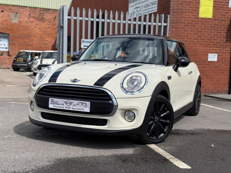  MINI Hatch 1.5 Cooper D Euro 6 (s/s) 3dr Diesel Manual