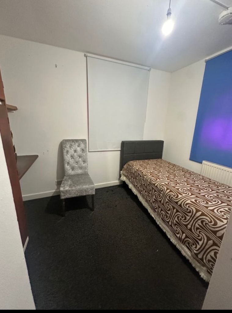Single Room - Feltham TW14 - All Bills 