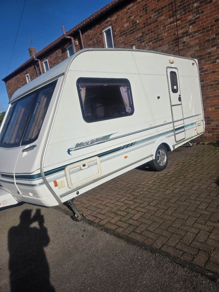 2000/01 Swift Meridian 2 berth caravan