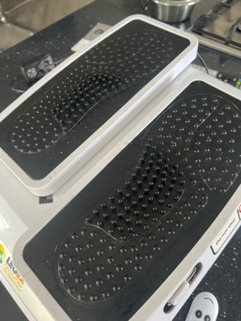 Leg circulation excersie equipment