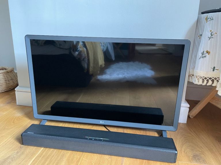 LG 32” TV & Hisense Sound Bar