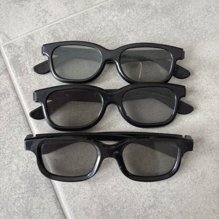 3 x 3d cinema glasses 