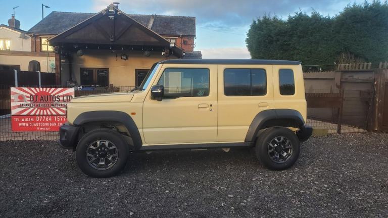 Suzuki jimny nomade 1.5 4wd auto biege new japanese import delivery miles 2025