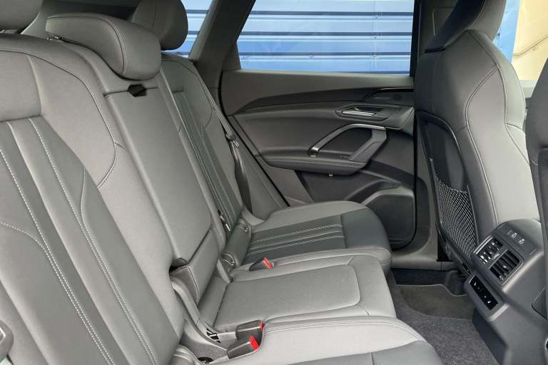 2025 Audi Q5 2.0 TDI Launch Edition SUV 5dr Diesel S Tronic quattro Euro 6 (s/s) (204 ps ESTATE D...