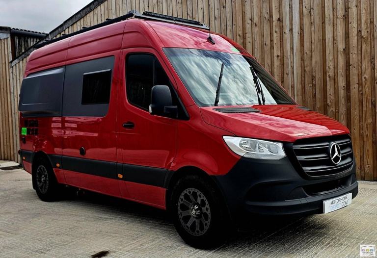 Mercedes Sprinter 315 CDi camper 2022 69k MWB 4 berth/belts Off grid