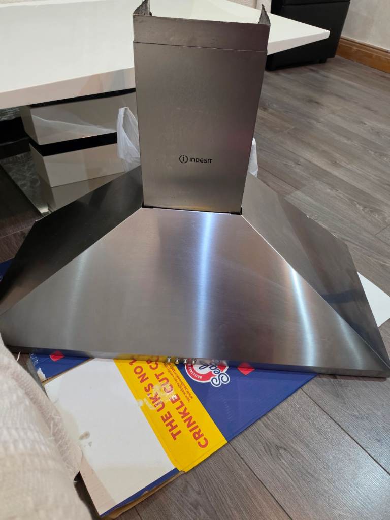 Indesit extractor hood 90cm