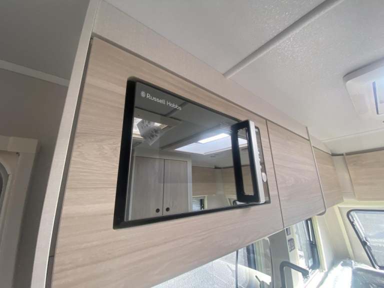 2025 XPLORE XC LITE 4 BERTH TOURING CARAVAN - BRAND NEW!