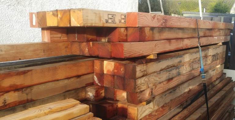 american & canadian pine ,cedar , white fir 90mmx90mm planed all round pallet wood posts upto 12ft 