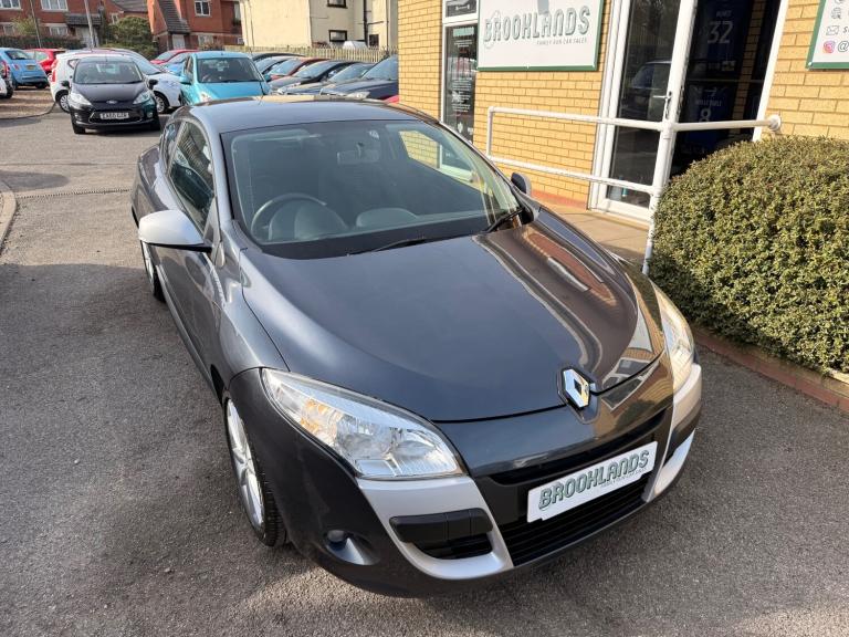 2010 Renault Megane 1.6 i-Music Grey 3 Door Bluetooth Low Insurance Group Isofix