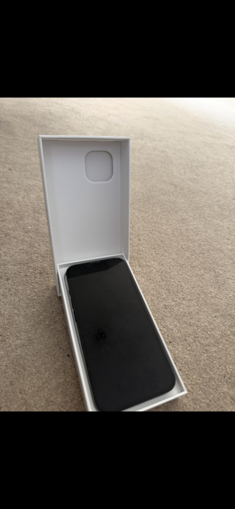 Apple iPhone 14 unlocked dboxed  excellent condition 