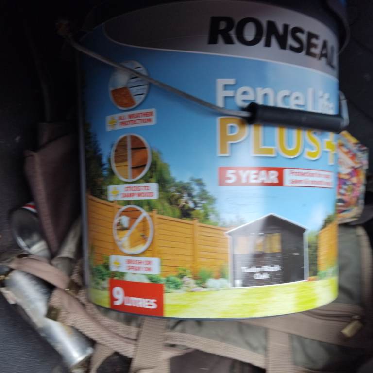 9ltrs  of Ronseal Tudor  black  osak