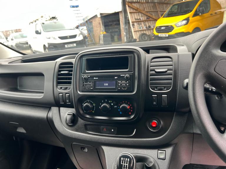 2020 Renault Trafic LL30 ENERGY dCi 120 Business Van PANEL VAN Diesel Manual