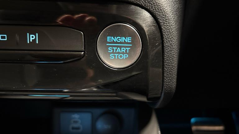 2025 Ford Kuga 2.5 FHEV Active 5dr CVT Hybrid Estate Estate Hybrid Automatic