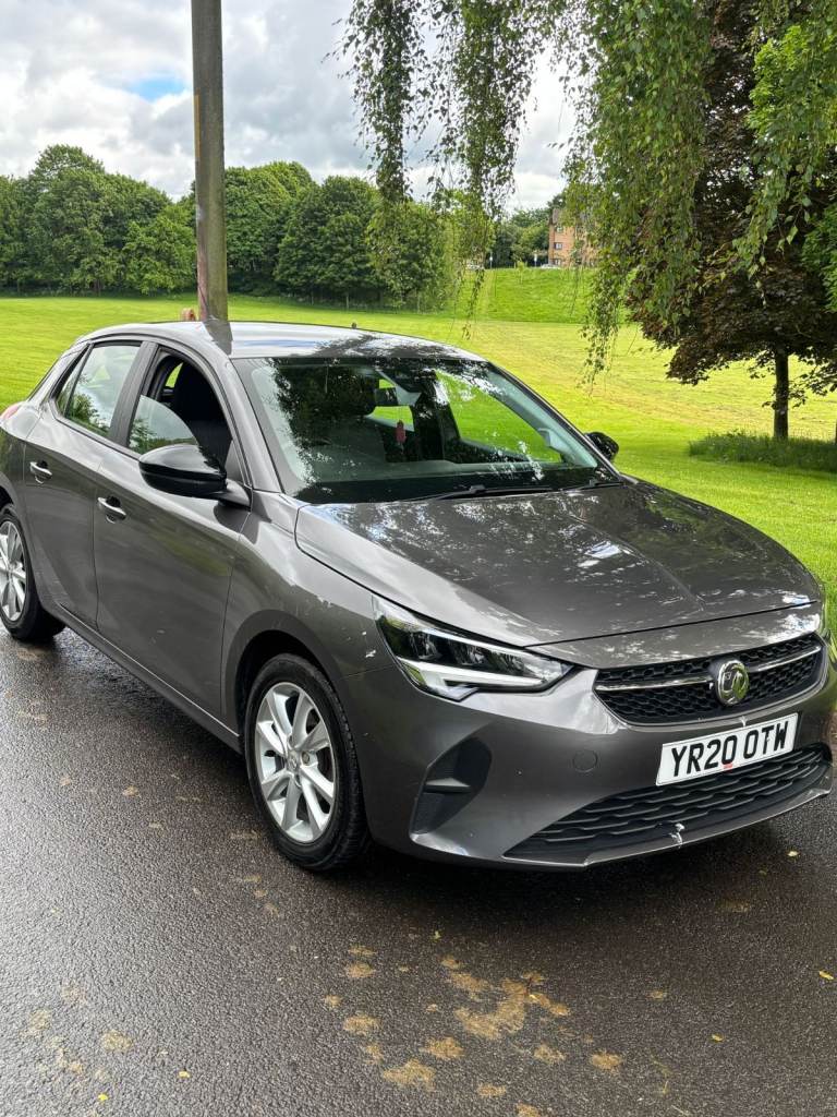 Vauxhall Corsa SE 5 door hatchback / great condition. Long MOT / new timing belt