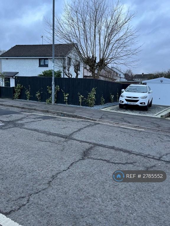 3 bedroom house in Hazel Dene, Glasgow, G64 (3 bed) (#2785552)