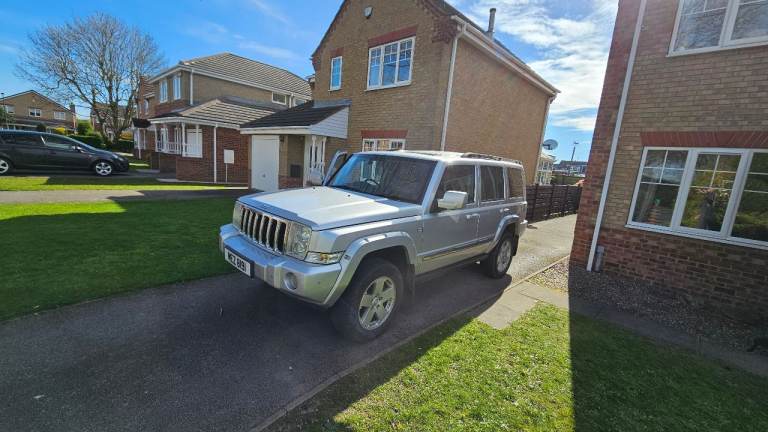 Jeep commander 4x4 seat 