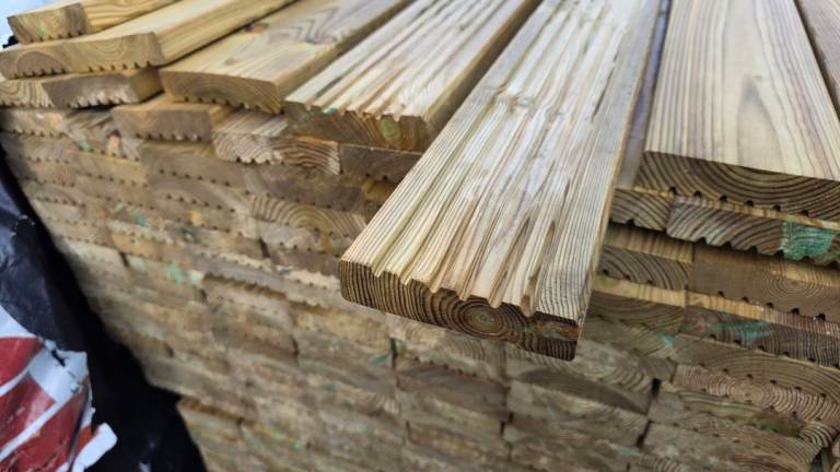 💥 Decking Boards 125mm X 30mm Pressure Treated Green