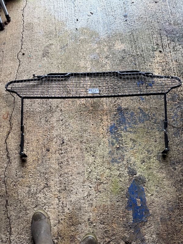 Range Rover  Velar dog guard 