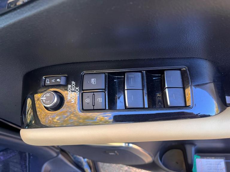  Toyota Alphard 2.5 HYBRID PETROL EXECUTIVE LOUNGE Petrol/Electric Hybrid Automatic